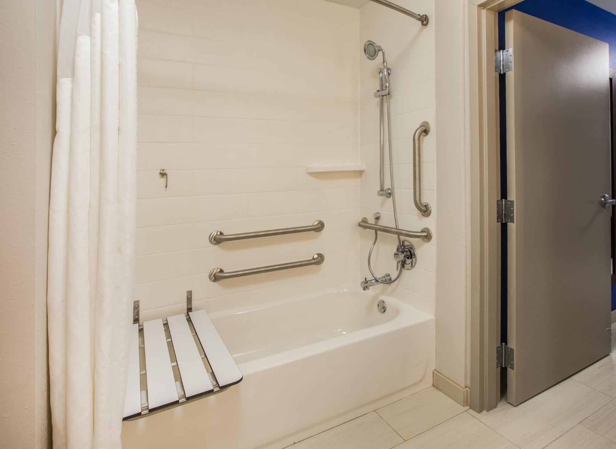 Holiday Inn Express & Suites Oklahoma City Northwest By Ihg Ngoại thất bức ảnh